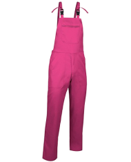 Pantalón con peto y tirantes.